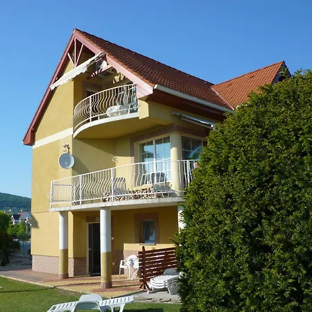 Kristaly Panorama